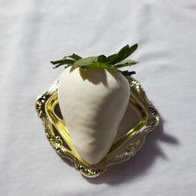 Load image into Gallery viewer, Chocolate Covered Strawberries
